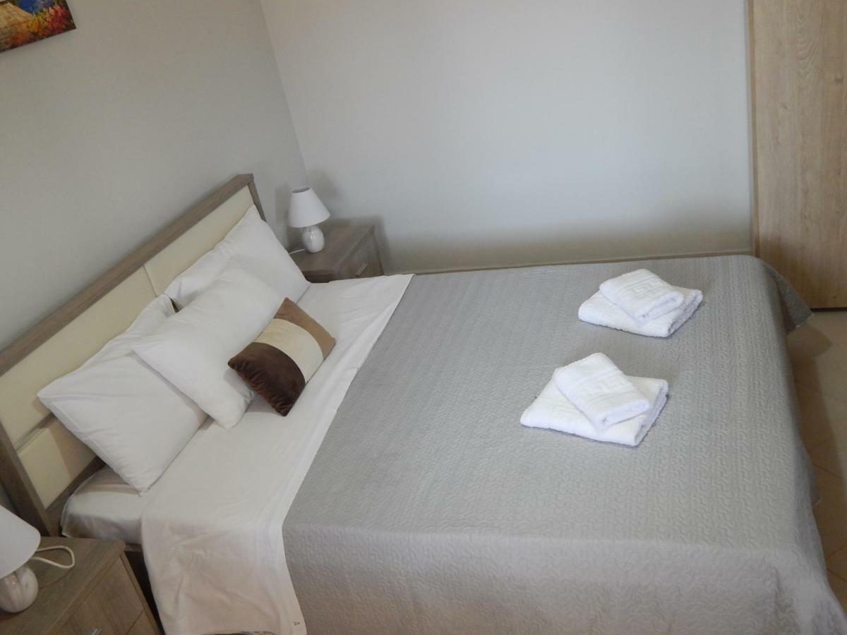 Peters Apartment Corfu (city) Экстерьер фото